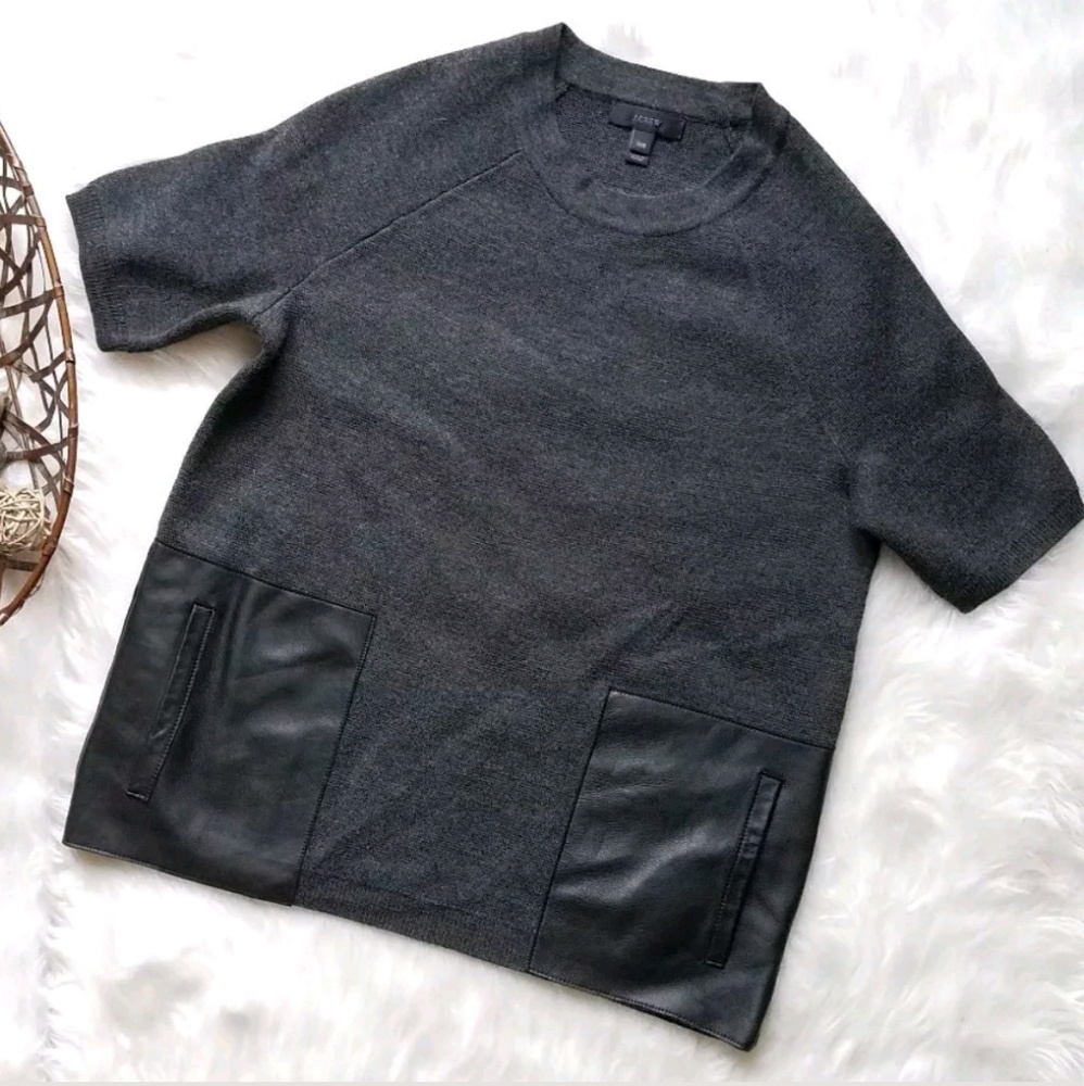J. Crew gray short sleeve sweater w pockets